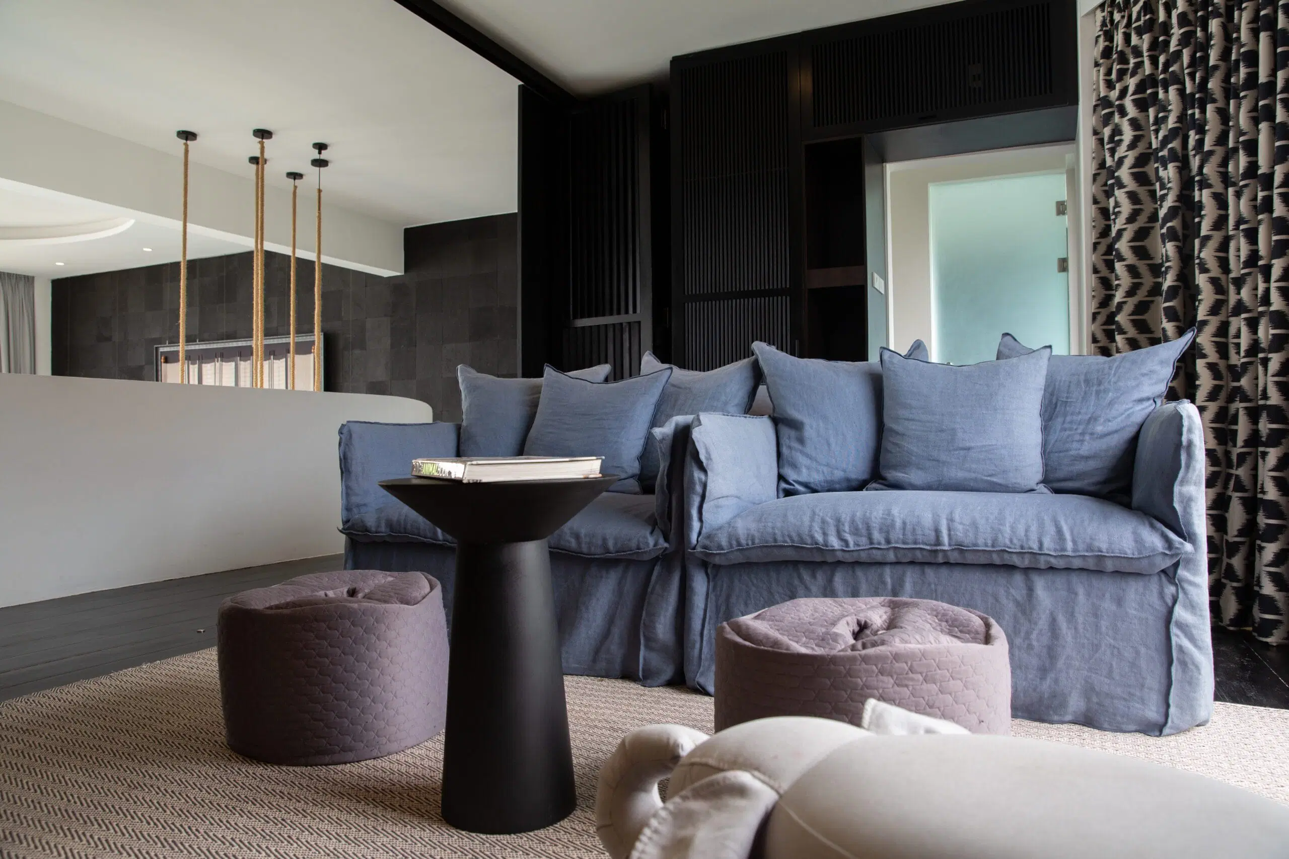 U_TV_upper_bedroom-7-scaled-1